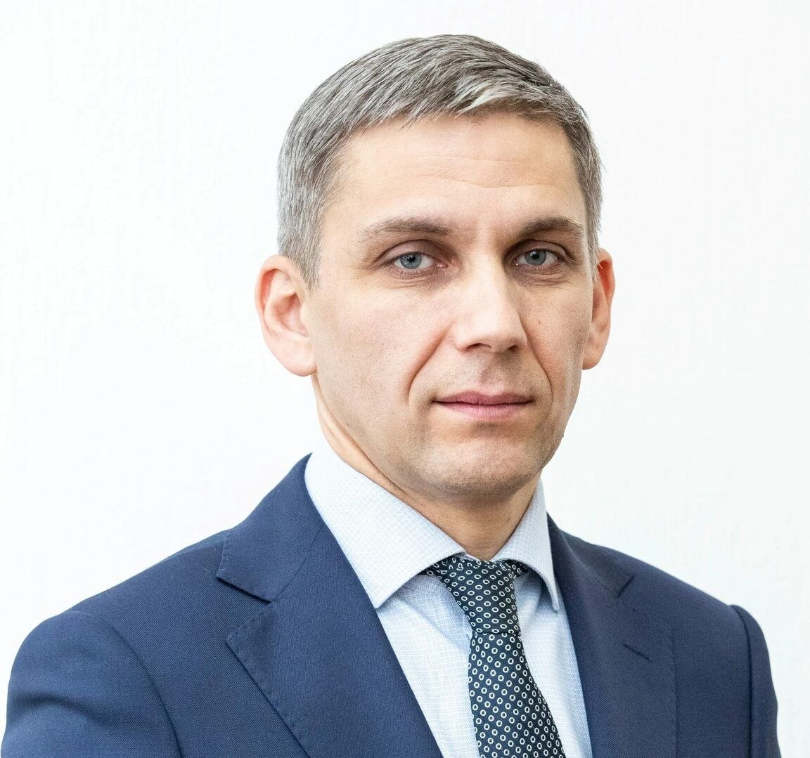Дмитрий Бутусов