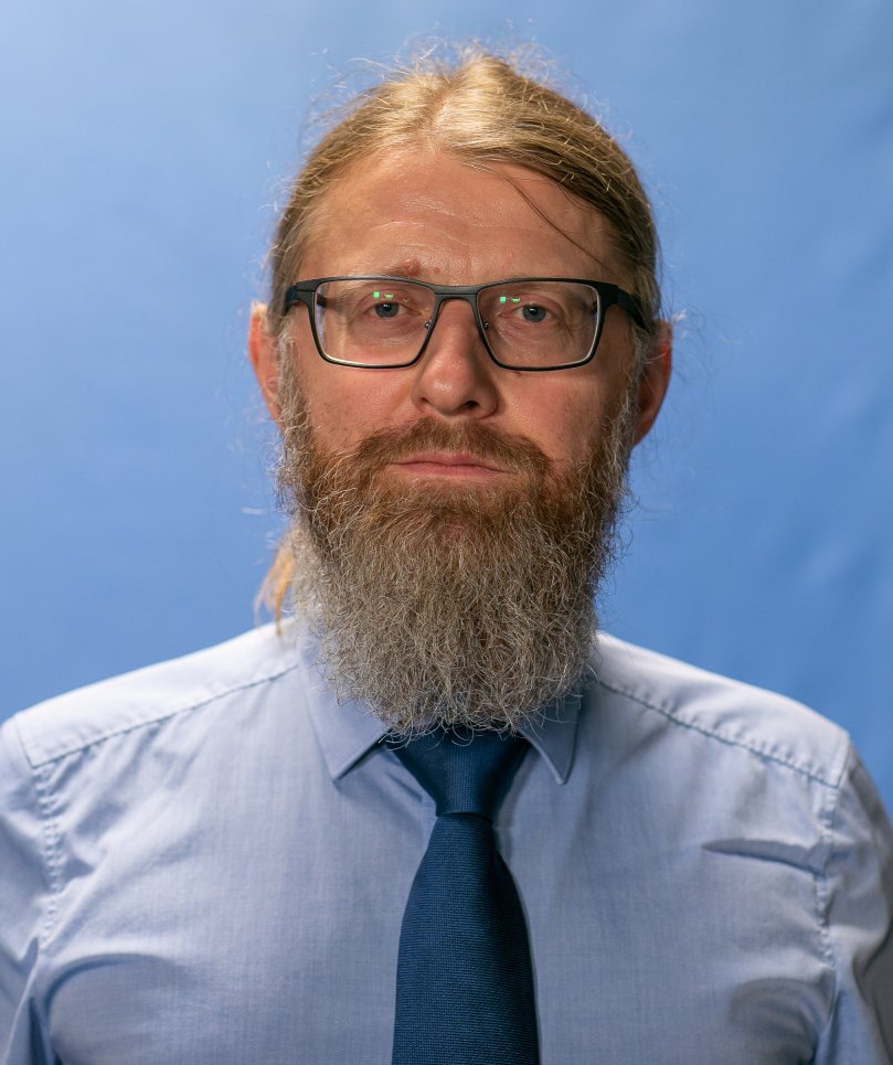 Леонид Бандорин