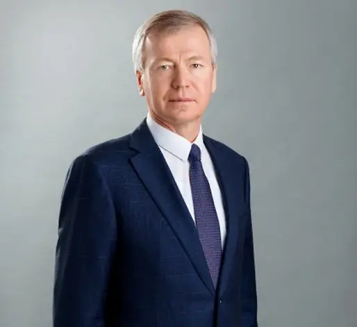 Владислав Иванов
