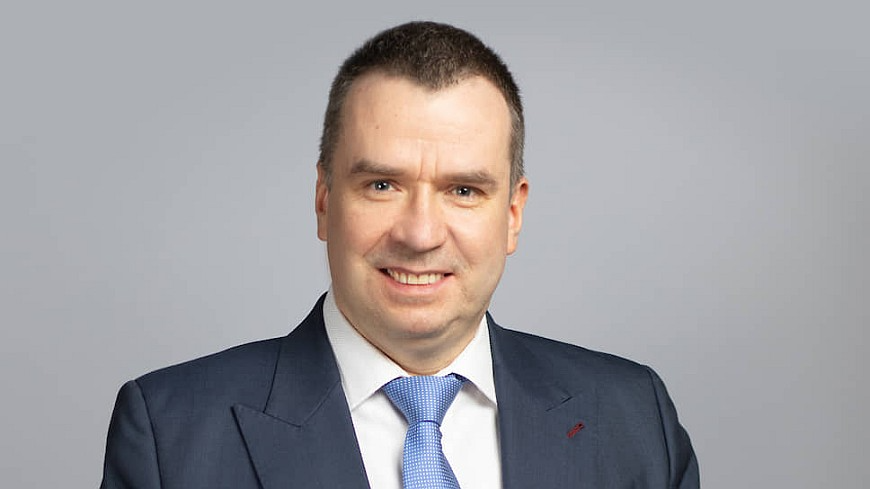 Виктор Наумов