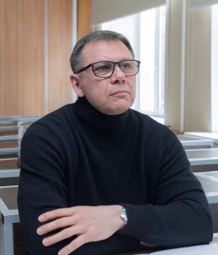 Анатолий Сандугей