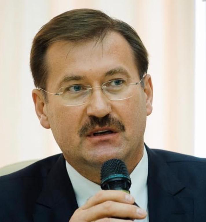 Павел Стариков